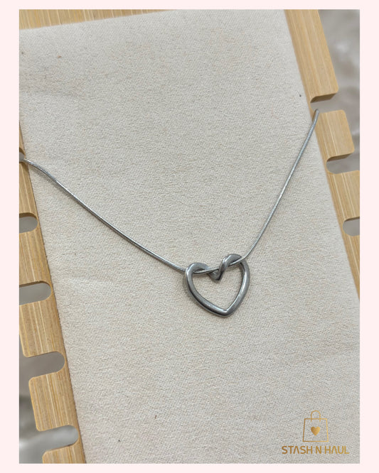 CORE NECKLACE