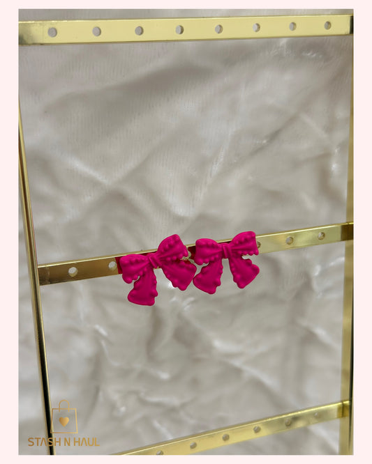 PETAL KISS STUDS
