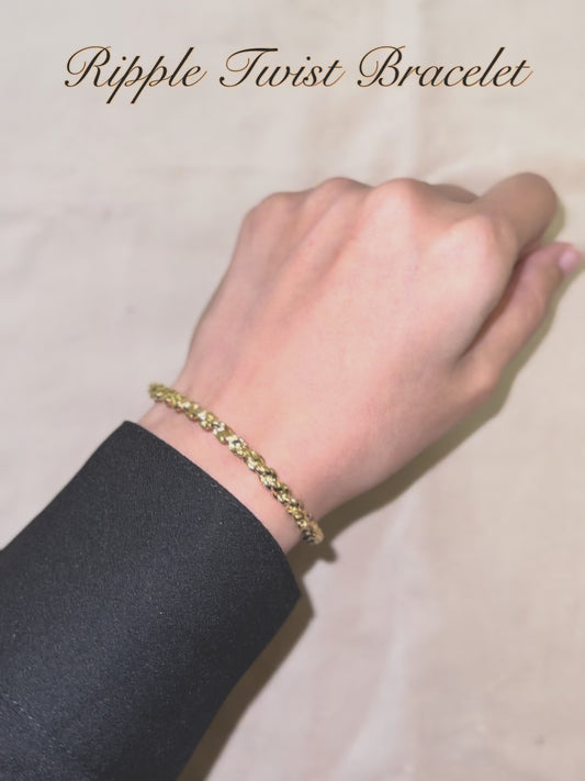 RIPPLE TWIST BRACELET