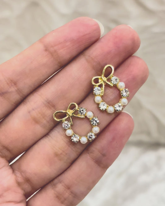 PEARLURE STUDS